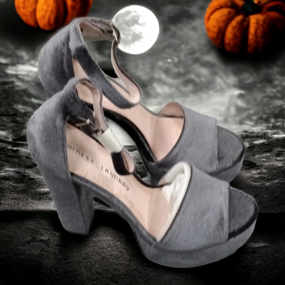 Chinese Laundry Velvet Platform Heels - Picture 4 of 7